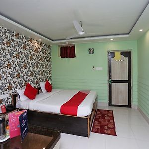 Hotel Mega Palace